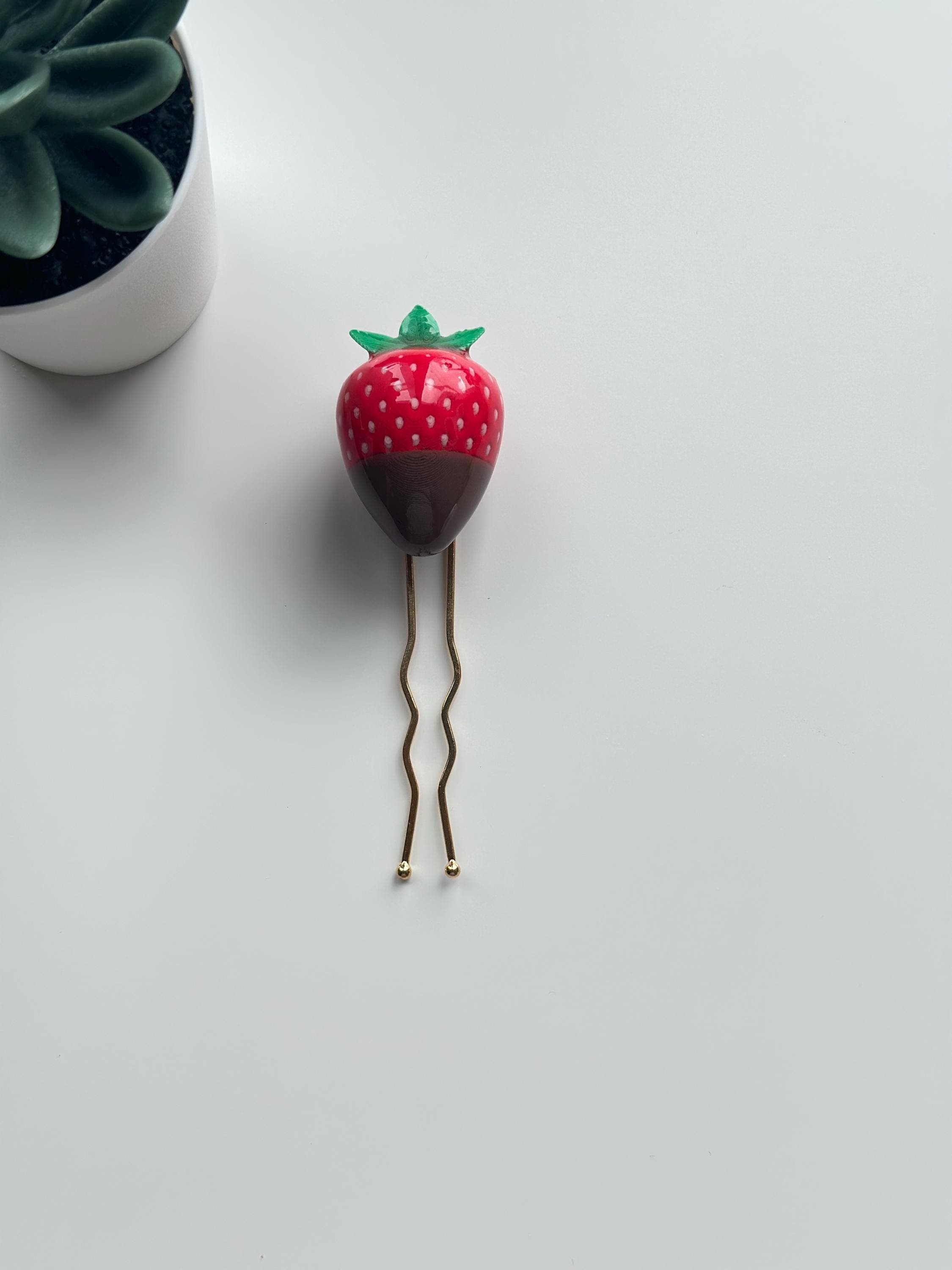 Chocolate-Dipped Strawberry Hair Pin